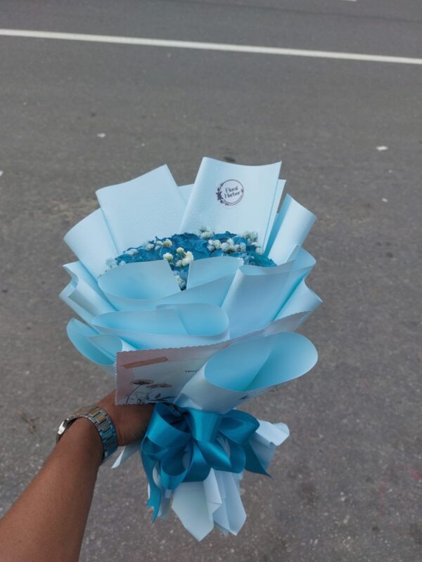 B143 20 Blue colored Rose Bouquet - Image 2